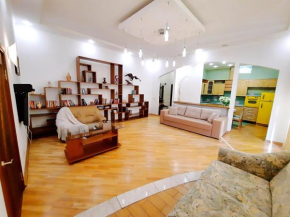 Дворівнева квартира у центрі біля корпусного парку Мережа Alex Apartments Цілодобове безконтактне заселення Документи для відрядження